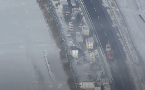 Хаос из-за снега: на трассе в Японии произошло массовое ДТП