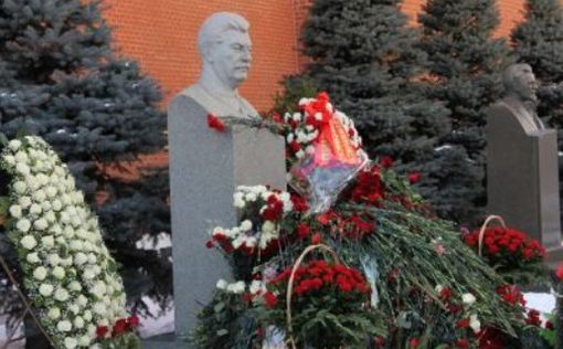 В России на территории мемориала жертвам войн и репрессий поставили бюст Сталина