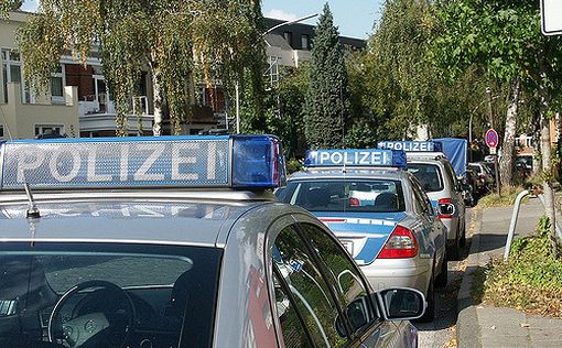 Германия: полицейский ранен во время бунта пьяных беженцев