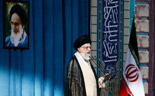 Хаменеи объявил о победе мусульман в ”Нерушимой Скале”