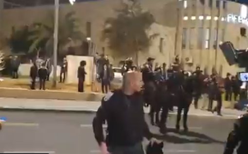 Протесты харедим в Иерусалиме: ранен полицейский