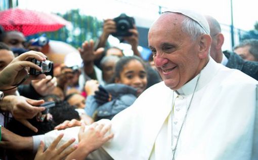 Папа Римский обвинил бездетные пары в эгоизме