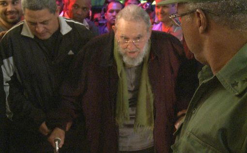 Фидель Кастро впервые за долгое время появился на публике