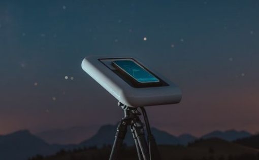 Создан гаджет, который превращает смартфон в портативный телескоп – видео