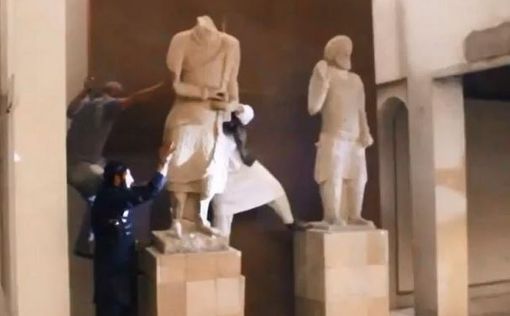ЮНЕСКО осудило ISIS за уничтожение артефактов в Ираке