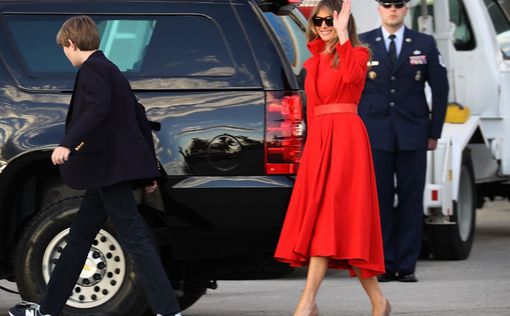 В красном наряде и на шпильках: яркий образ Мелании Трамп