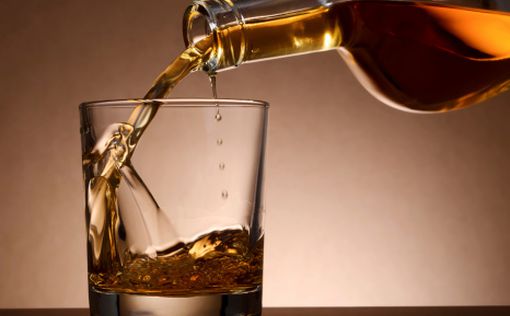 Алкоголь повышает риск меланомы на 55%