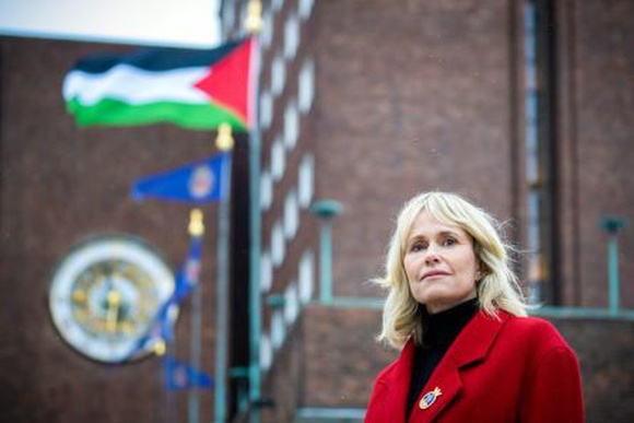 Мэрия Осло подняла палестинский флаг