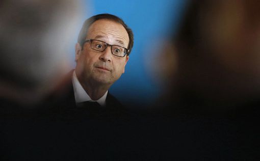 Лишь 1 из 8 французов доверяет Олланду