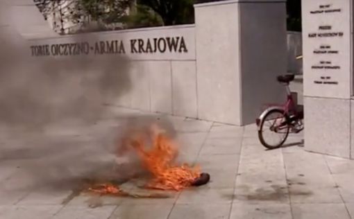 Польша: мужчина поджог себя возле здания Сейма