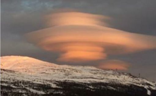 Туристов-лыжников озадачило облако НЛО