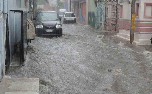 Непогода в Албании: один человек погиб, города затоплены
