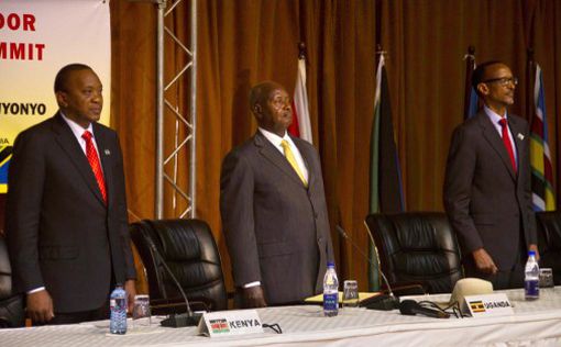 Президент Уганды подписал жесткий антигейский закон