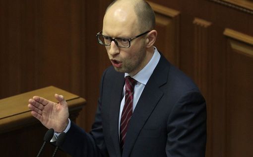 Яценюк: Украина возобновит переговоры о членстве в НАТО