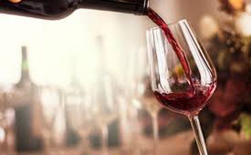 Одобрен законопроект, разрешающий продажу вина после 23:00: детали