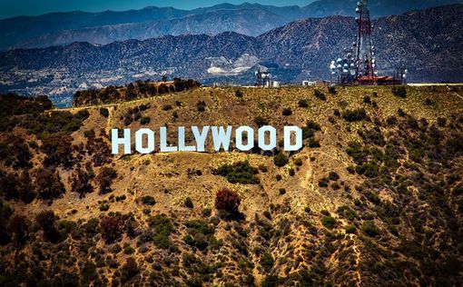 Звезды Голливуда призвали Байдена “не отдыхать”, пока не освободят заложников