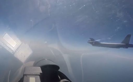 Видео: Россия перехватила американский В-52Н