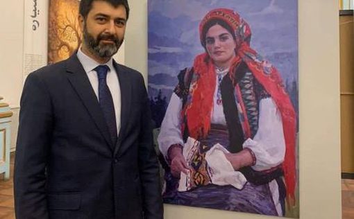 Украденная россиянами картина очутилась в Тегеране на выставке