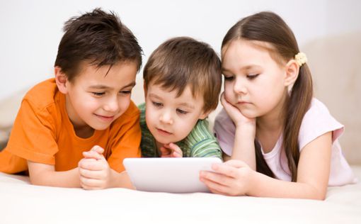 Игры на планшете замедляют развитие ребёнка