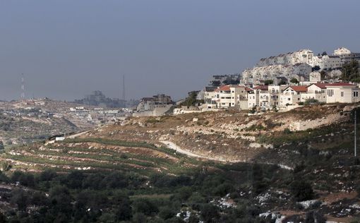Франция и Британия критикуют Израиль за присвоение земли