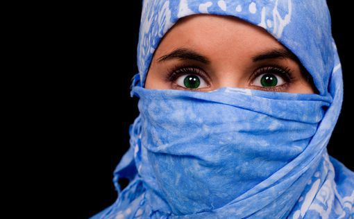 Сенат Франции против ношения хиджабов на соревнованиях