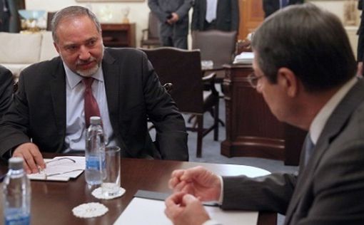 Либерман: Израиль поддерживает Кипр в разведке месторождений