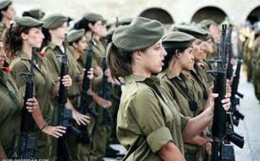 1 из 8 девушек-солдат подверглись сексуальному насилию