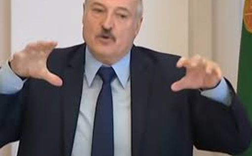 Лукашенко привел войска в полную боевую готовность