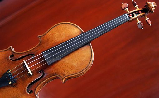 В США найдена украденная скрипка Страдивари