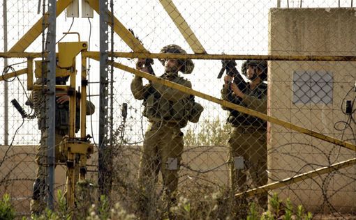 Израиль ответил артиллерийским огнем на ракеты из Ливана