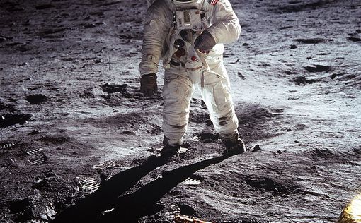 NASA: люди смогут жить на Луне уже в этом десятилетии