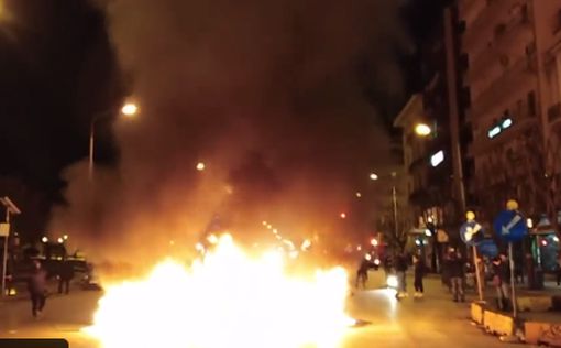 В Греции вспыхнули массовые протесты из-за ж/д катастрофы