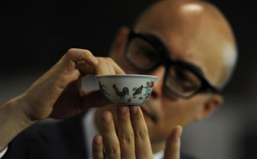 Чашу династии Минь продали за $36 млн