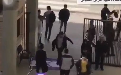Видео: Иранцы отказываются топтать флаг Израиля