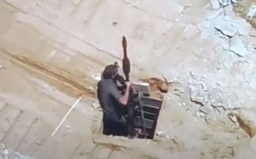 Ликвидация террориста, вылезшего с РПГ из шахты: видео