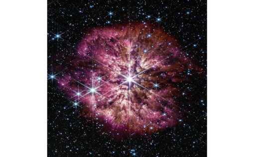 NASA показало как массивная редкая звезда превращается в сверхновую