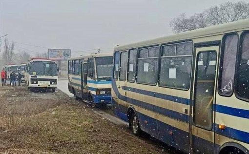 Россияне открыли огонь по автобусам с детьми из Мариуполя