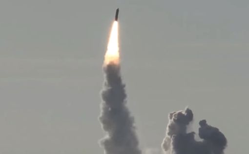 СМИ: Иран испытал новую ракету