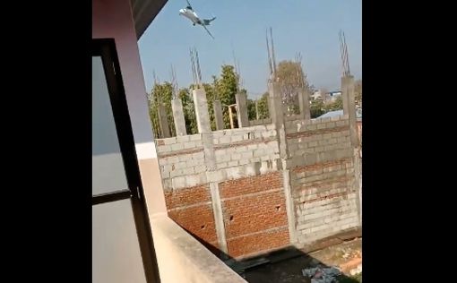 Жуткое видео: падение пассажирского самолета в Непале