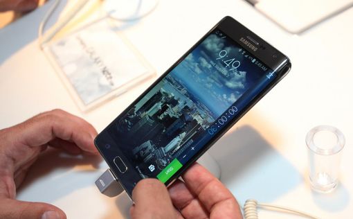 Представлен новый смартфон Samsung