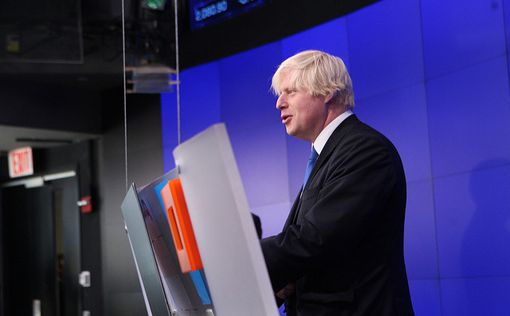 Посольство РФ в Британии просит о встрече с Джонсоном
