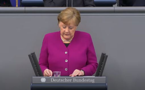 Меркель поддерживает жесткие меры в борьбе с COVID-19