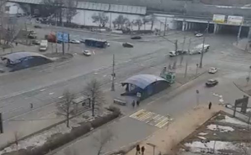 В Москве перевернулся автозак с задержанными на антивоенных протестах