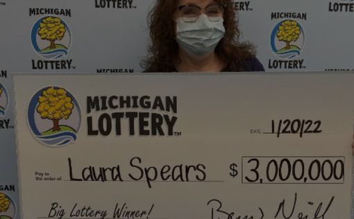 Купила лотерейный билет на Facebook и выиграла 3 млн долларов