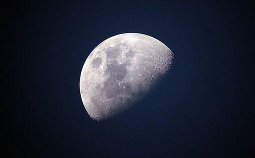 В Китае построили искусственную Луну