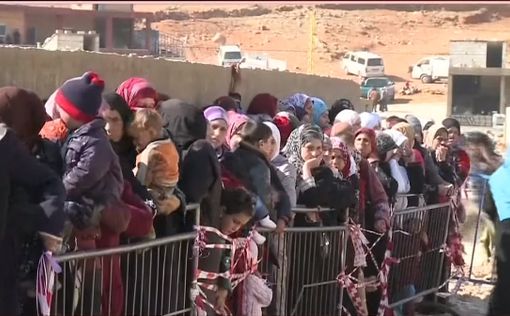 ООН: Сирийцы покидают приграничную зону
